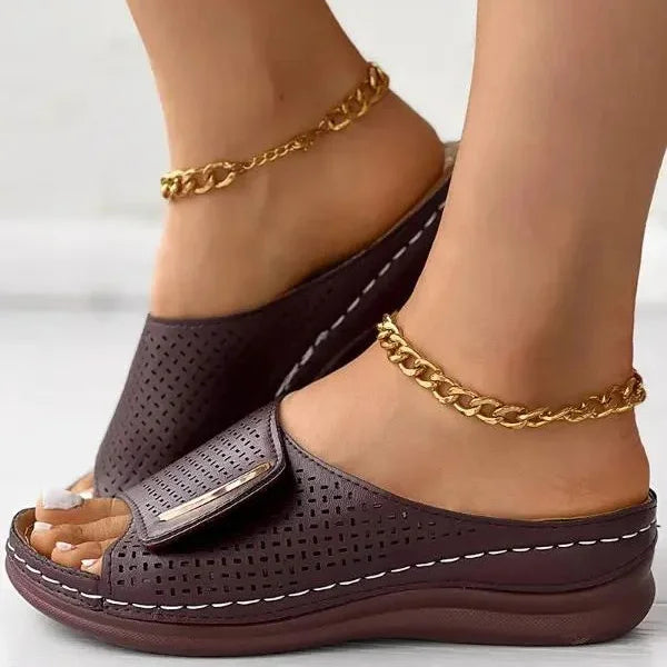 Joanna – Relaxed Style Walking Sandals