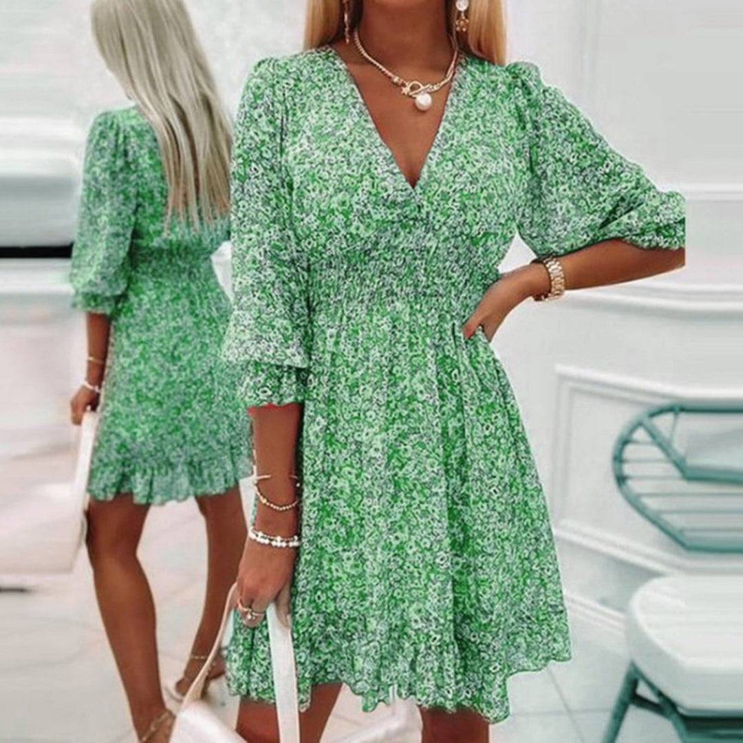 Moira - Elegant Floral Dress
