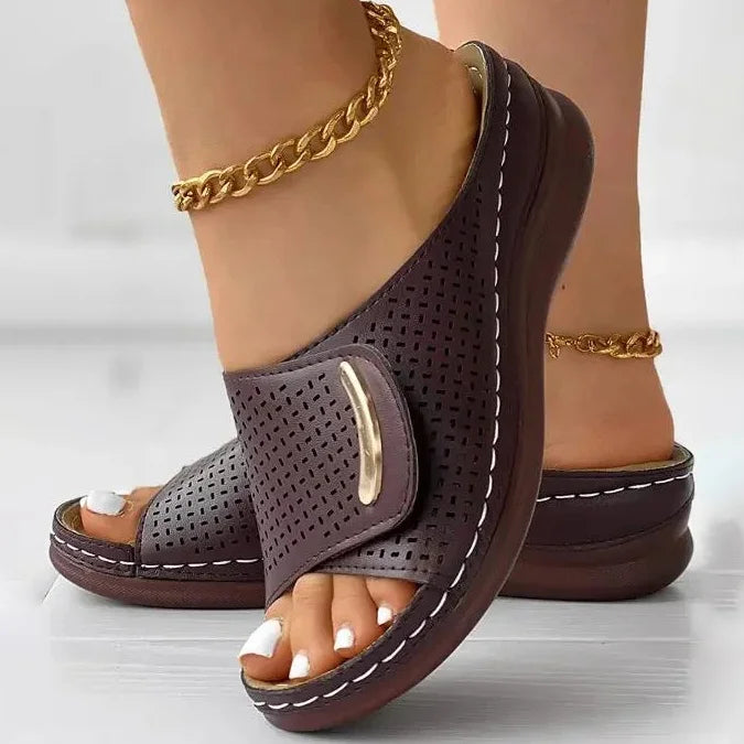 Joanna – Relaxed Style Walking Sandals