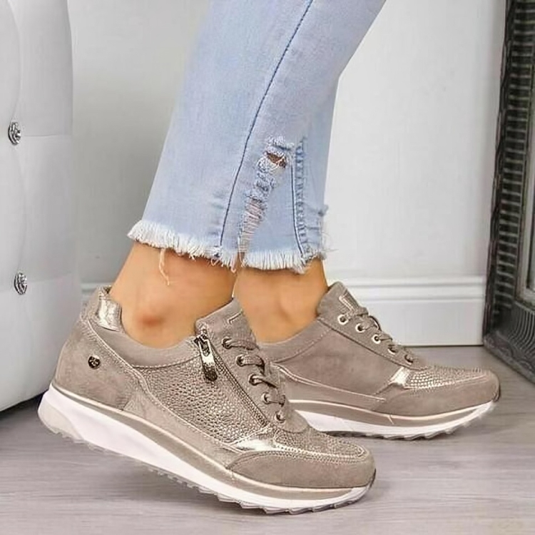 Janica – Ergonomic Trainers