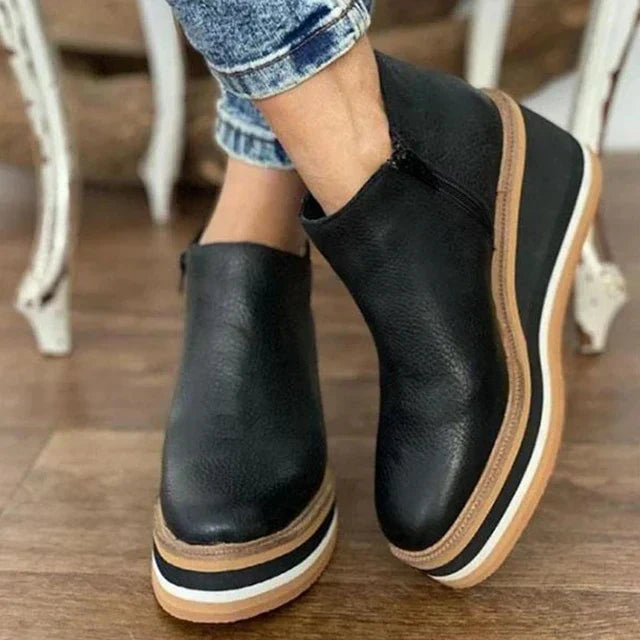 Women's Slip-On Chelsea Boots Platform Design