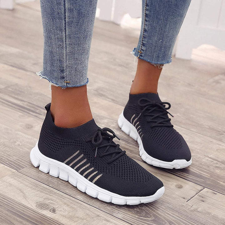 Nora | Lightweight and Orthopedic Sneakers for Everyday Wear