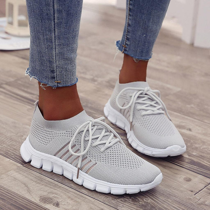 Nora | Lightweight and Orthopedic Sneakers for Everyday Wear