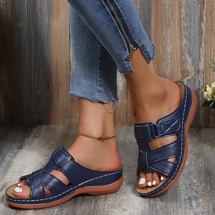 Kathy – Relaxed Fit Walking Sandals