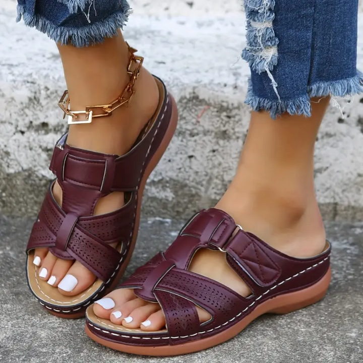 Kathy – Relaxed Fit Walking Sandals