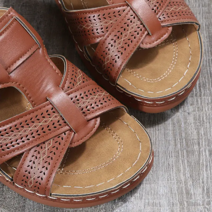 Kathy – Relaxed Fit Walking Sandals