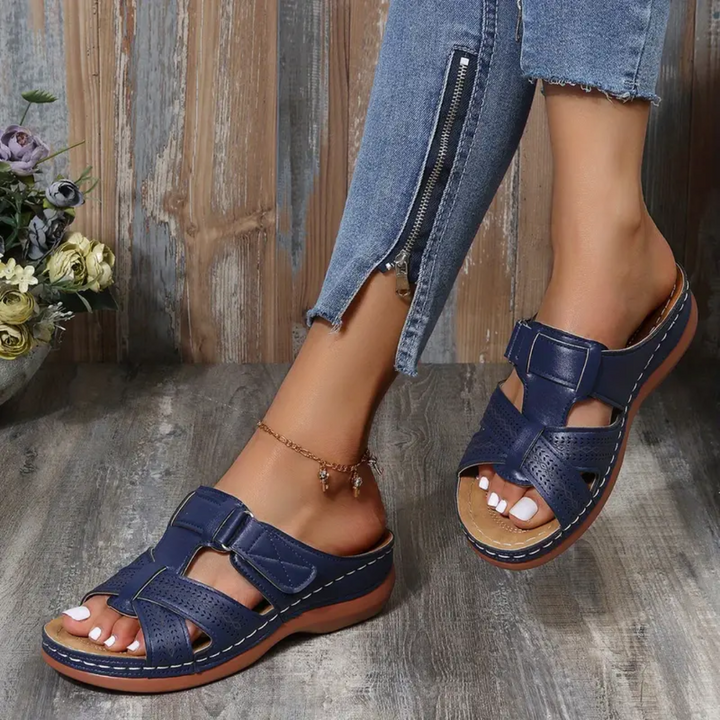 Kathy – Relaxed Fit Walking Sandals
