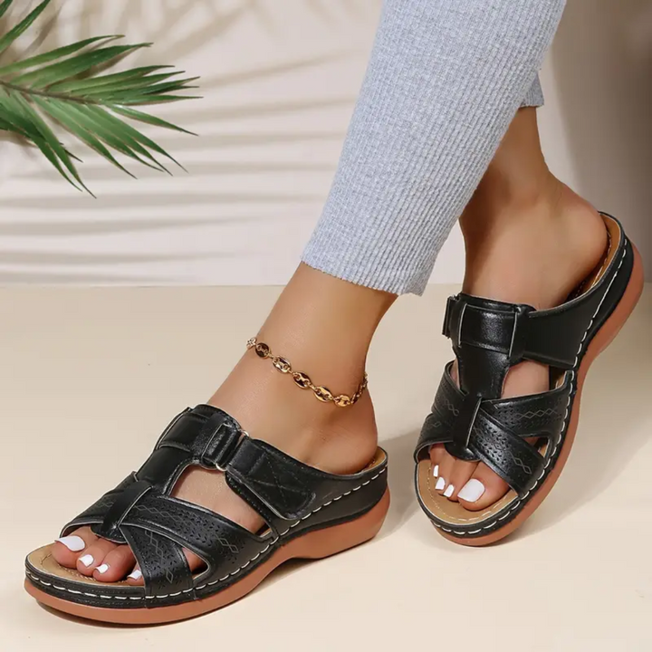 Kathy – Relaxed Fit Walking Sandals