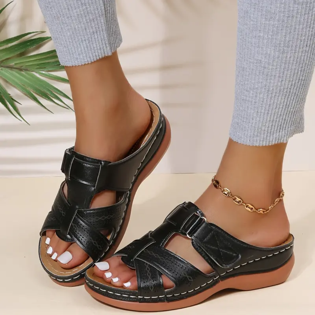 Kathy – Relaxed Fit Walking Sandals