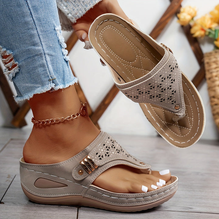 Wendy - Relaxed Fit Walking Sandals
