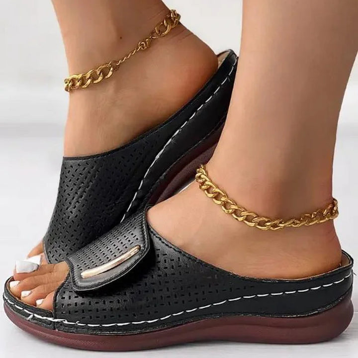 Joanna – Relaxed Style Walking Sandals