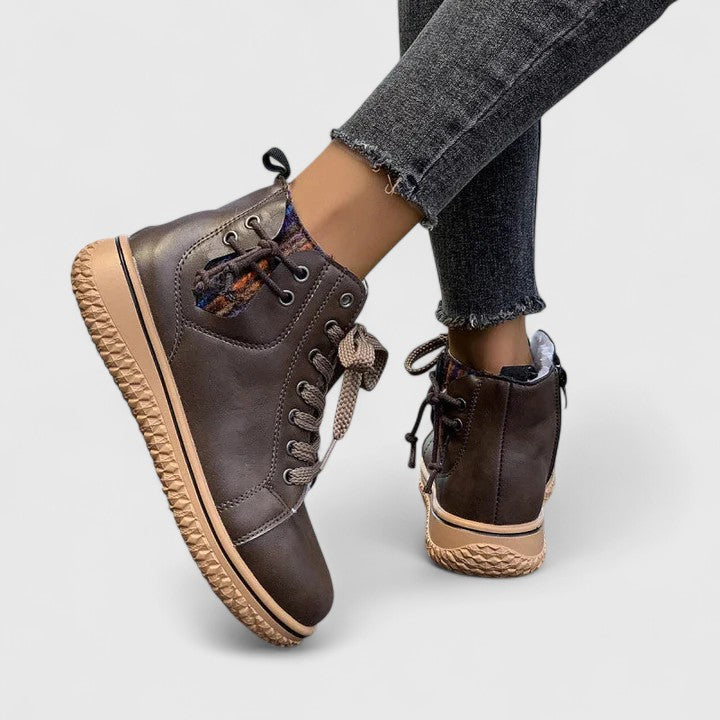 Lace Up Leather Round Toe Flatform Ankle Boot
