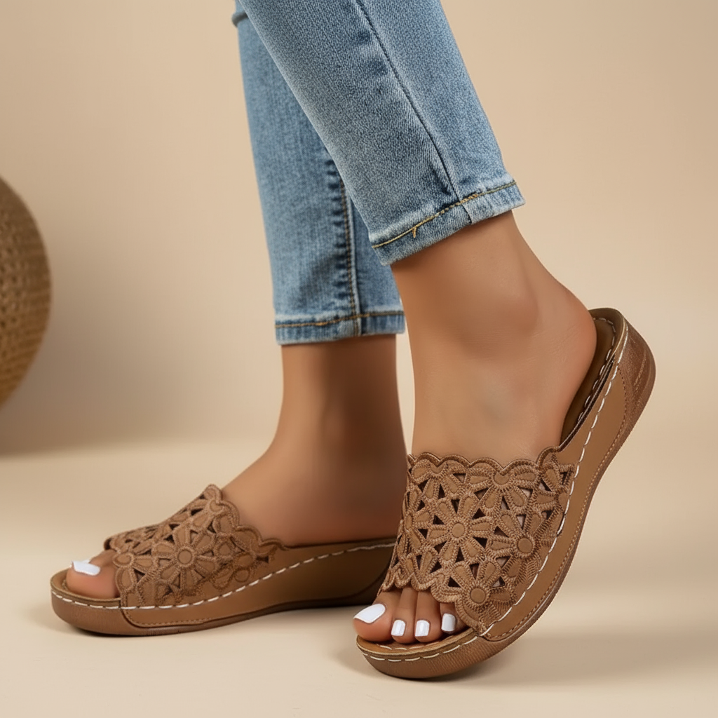 Delilah – Classic Support Slide Sandals