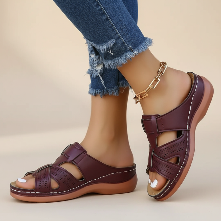 Kathy – Relaxed Fit Walking Sandals