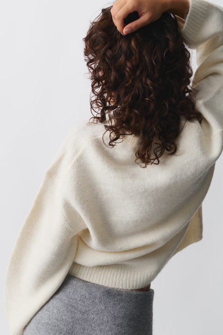 Women's Oversized Balloon Sleeve Sweater – Round Neck Knit Pullover