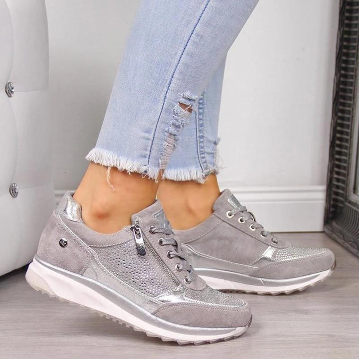 Janica – Ergonomic Trainers