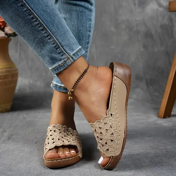 Delilah – Classic Support Slide Sandals