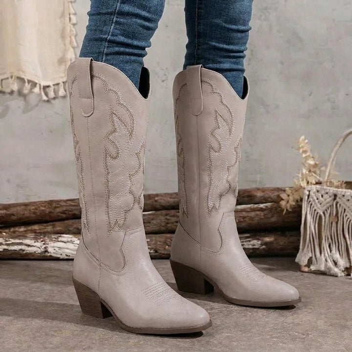 Wendeline | Embroidered Cowgirl Block Heel Boots for Women