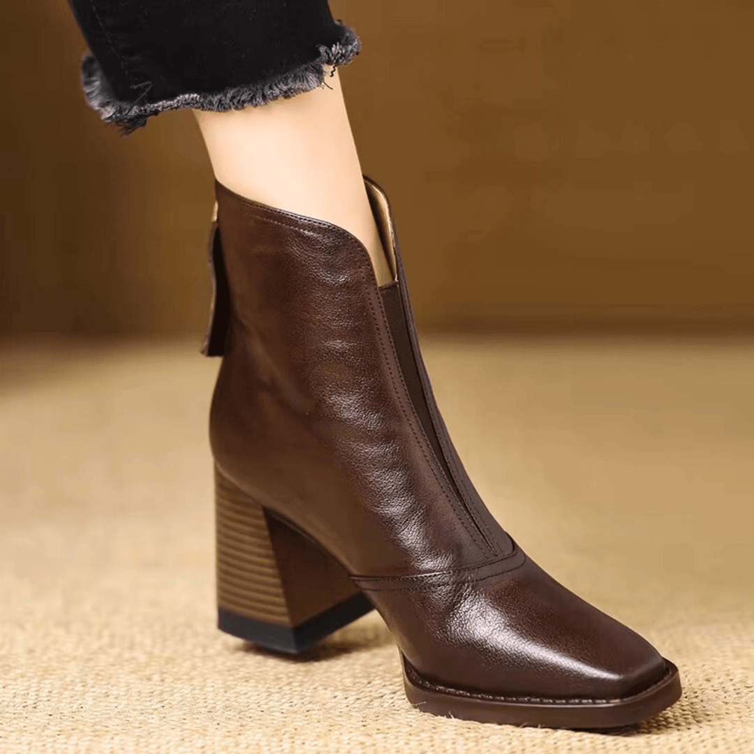 Tynah | Orthopedic Boots